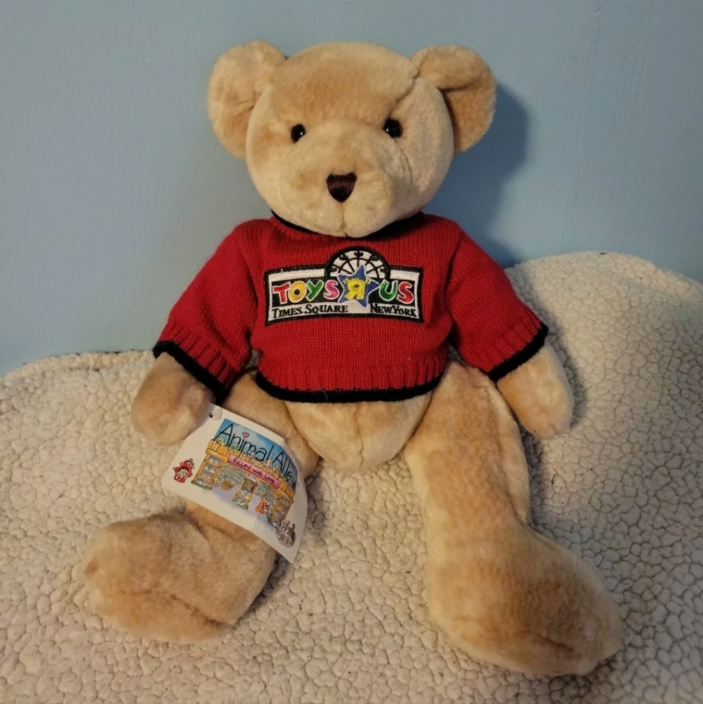 NWT Toys "R" Us NYC Teddy Bear 2001 Limited Edition